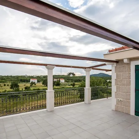 Σπίτι διακοπών House Bosnic *