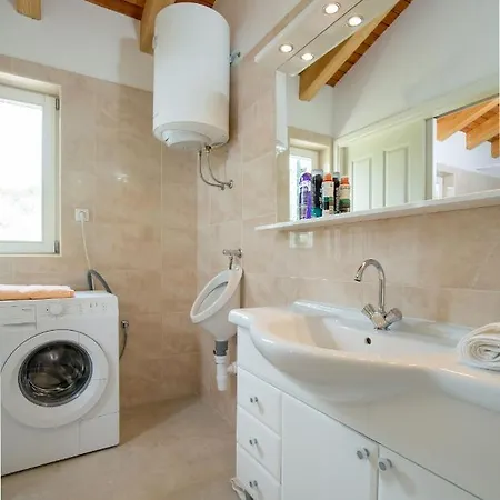 House Bosnic * Cista Provo